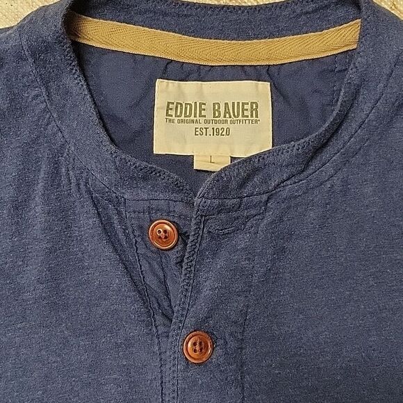 EDDIE BAUER OUTDOOR OUTFITTER MENS 1/4 2 BUTTON TOP TEE SIZE MEDIUM - Picture 4 of 6